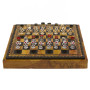 Chess Set Completo di Scacchi "LA POKERINA" in Alabastro e Resina Dipinti a Mano e Scacchiera con Box Contenitore in Similpelle