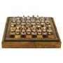 Chess Set Completo di Scacchi IL MEDIOEVO in Alabastro e Resina dipinti a mano e Scacchiera con Box Contenitore in Similpelle