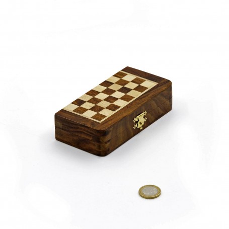 Chess set magnetico quadrato pieghevole con scacchi e dama in legno naturale palissandro e acero intarsiato a mano.