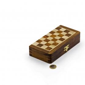Chess set magnetico quadrato pieghevole con scacchi e dama in legno naturale palissandro e acero intarsiato a mano.