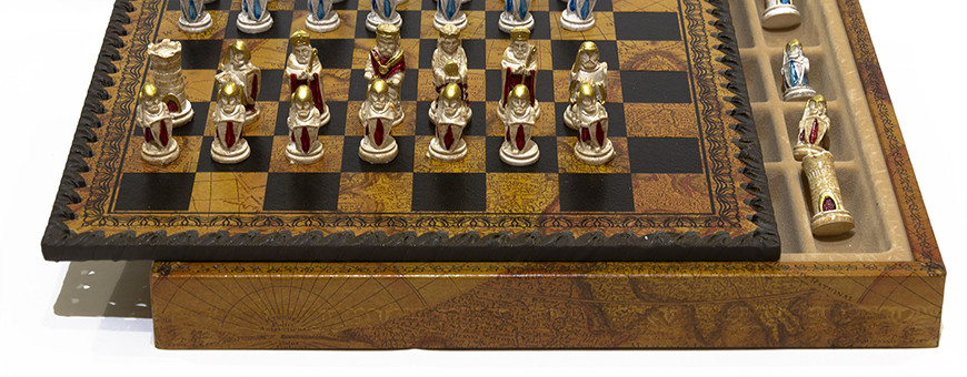 Chess Sets with Chess Pieces in Hand Painted Alabaster and Resin